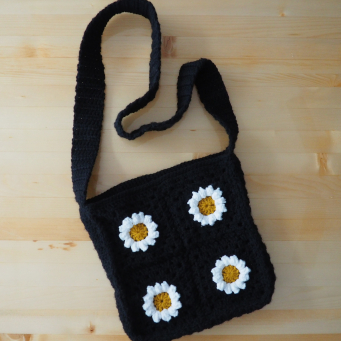 DAISY square bag - Black & White handmade